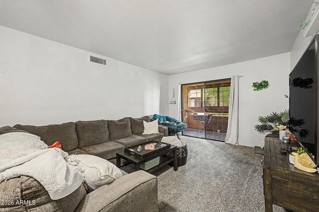 3131 W COCHISE Drive 223, Phoenix, AZ 85051