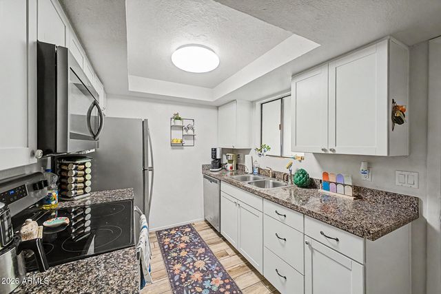 3131 W COCHISE Drive 223, Phoenix, AZ 85051