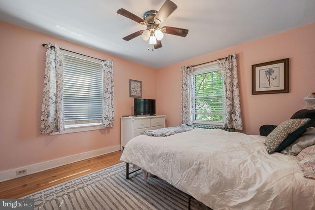 21 ELM TER, Dover, DE 19901