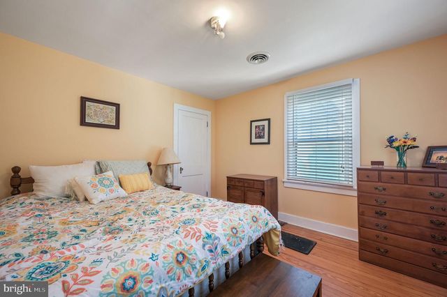 21 ELM TER, Dover, DE 19901