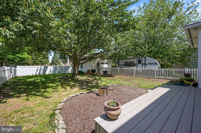 21 ELM TER, Dover, DE 19901