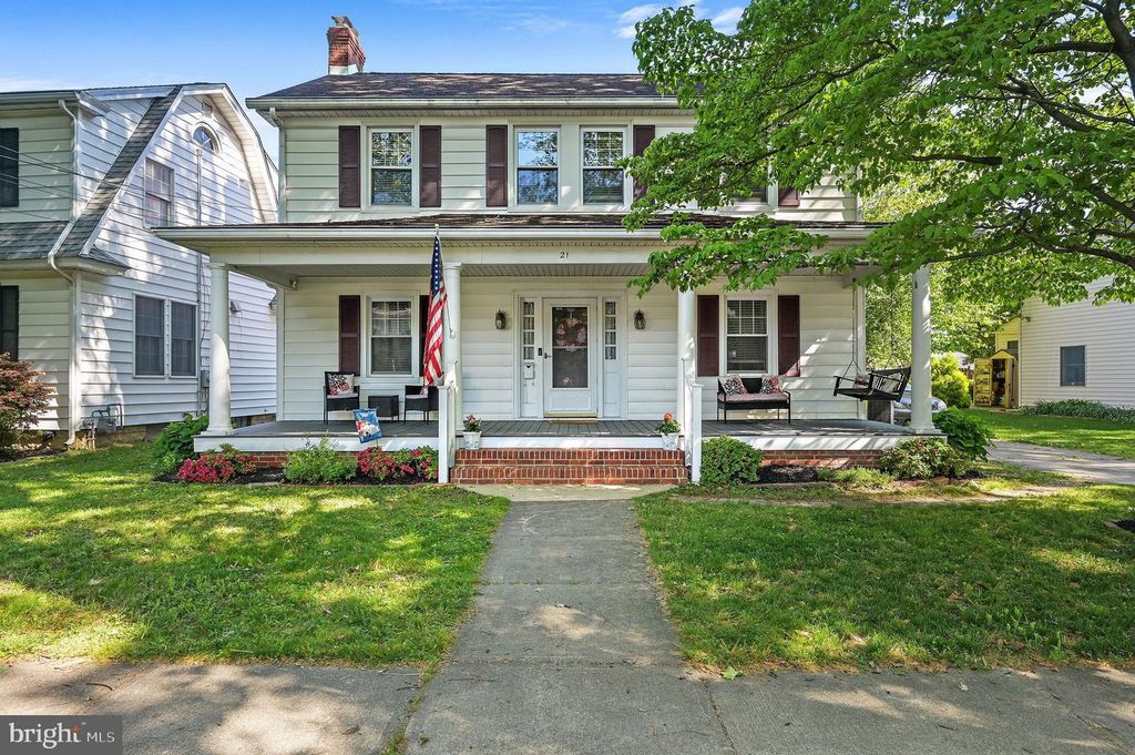 21 ELM TER, Dover, DE 19901