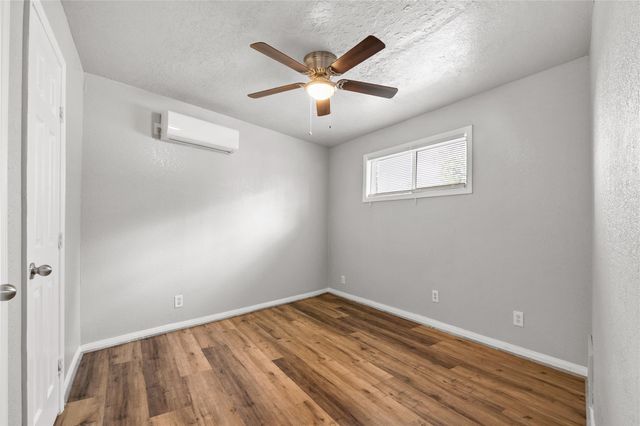 4811 Oakland Street 2, Houston, TX 77023