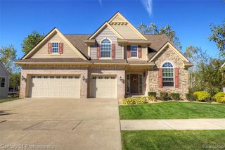 1331 Yosemite Valley Drive, Milford, MI 48381