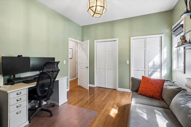 1400 W BYRON Street 2E, Chicago, IL 60613