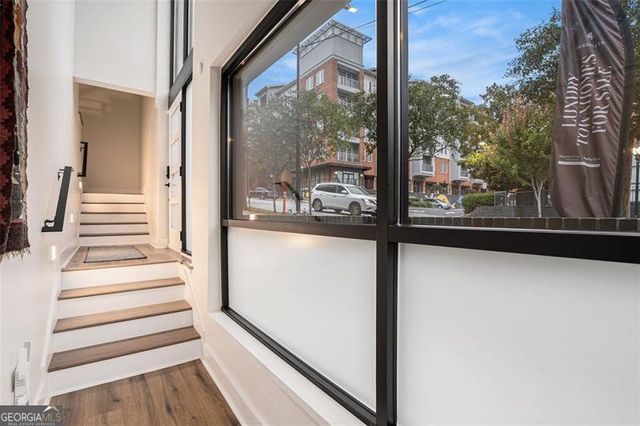 1649 OVERLOOK, Atlanta, GA 30318