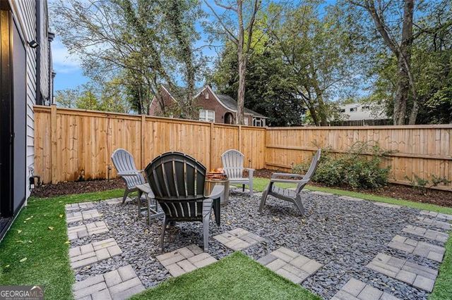 1649 OVERLOOK, Atlanta, GA 30318