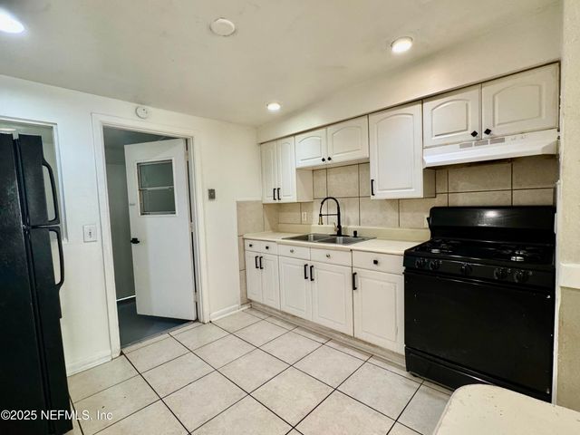 1851 DOYON Court, Jacksonville, FL 32210