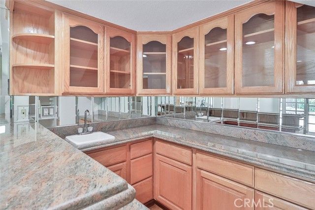 6368 Wynne Avenue, Tarzana (los Angeles), CA 91335