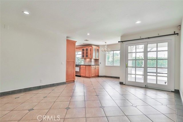 6368 Wynne Avenue, Tarzana (los Angeles), CA 91335