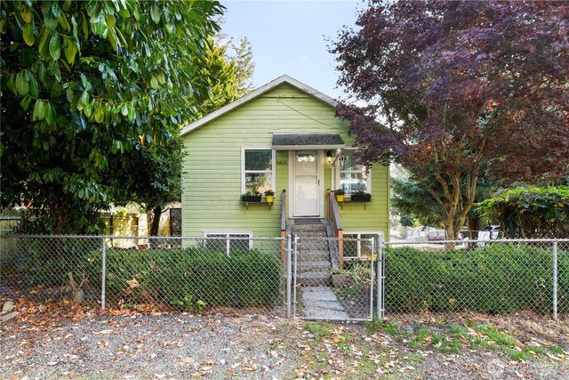 8816 12th Avenue S, Seattle, WA 98108
