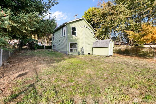 8816 12th Avenue S, Seattle, WA 98108