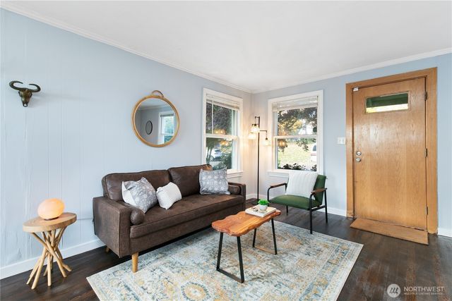 8816 12th Avenue S, Seattle, WA 98108