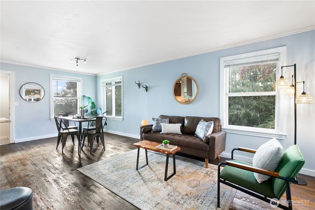 8816 12th Avenue S, Seattle, WA 98108