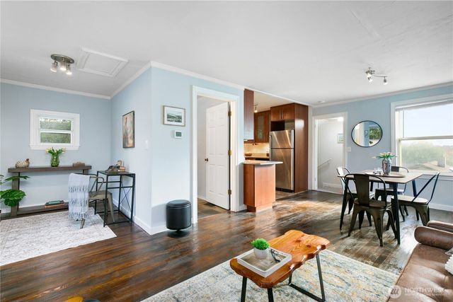 8816 12th Avenue S, Seattle, WA 98108