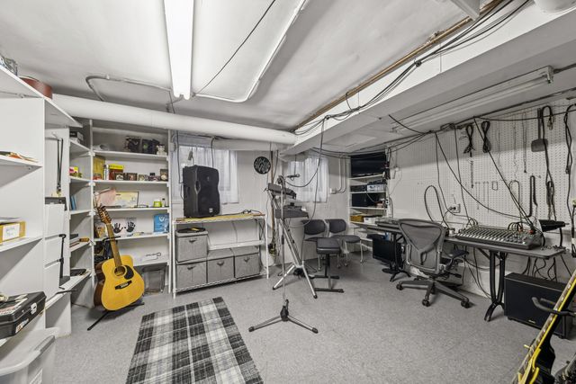 800 N Oak Park Avenue, Oak Park, IL 60302