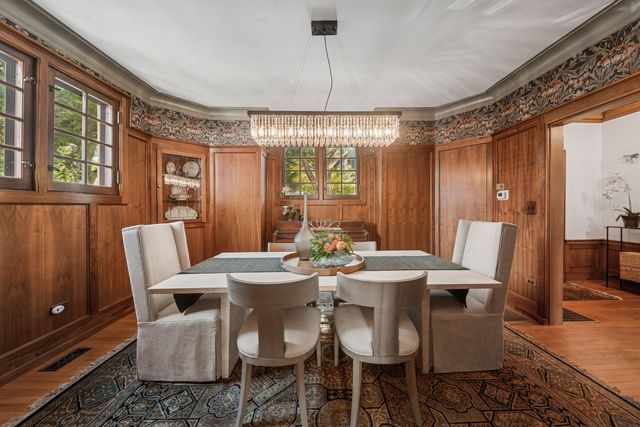 800 N Oak Park Avenue, Oak Park, IL 60302