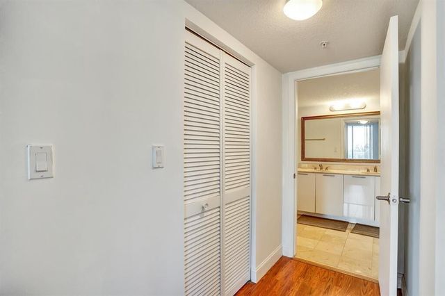 1800 N Bayshore Drive 1610, Miami, FL 33132