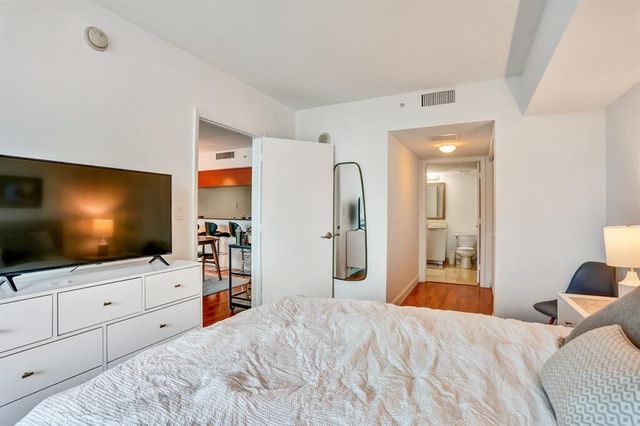 1800 N Bayshore Drive 1610, Miami, FL 33132