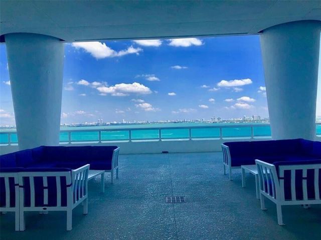 1800 N Bayshore Drive 1610, Miami, FL 33132