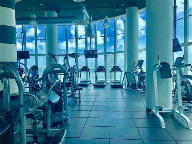 1800 N Bayshore Drive 1610, Miami, FL 33132