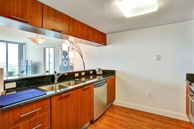 1800 N Bayshore Drive 1610, Miami, FL 33132
