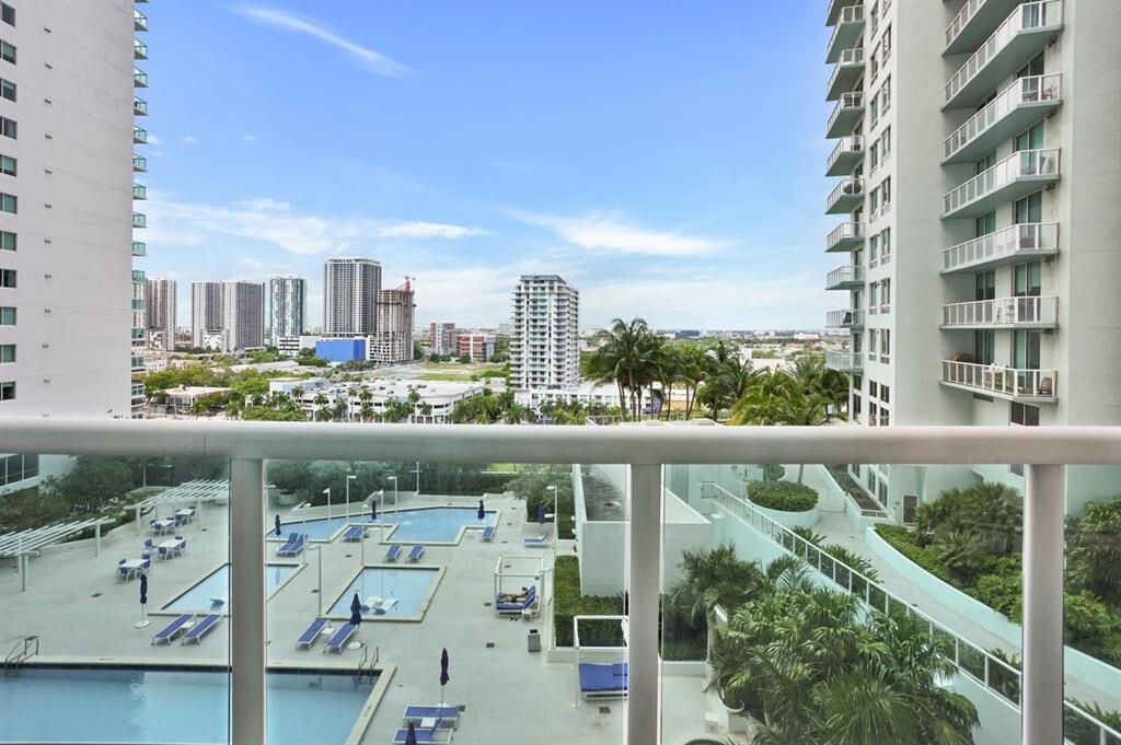 1800 N Bayshore Drive 1610, Miami, FL 33132
