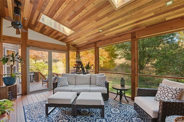 128 Kendall Bluff Court, Chesterfield, MO 63017