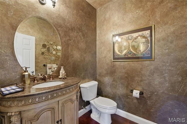 128 Kendall Bluff Court, Chesterfield, MO 63017