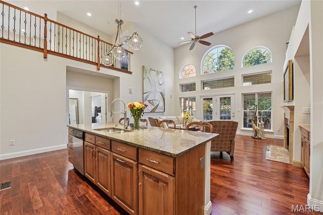 128 Kendall Bluff Court, Chesterfield, MO 63017