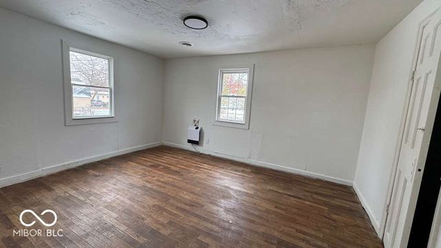 515 W 2nd Street, Anderson, IN 46016