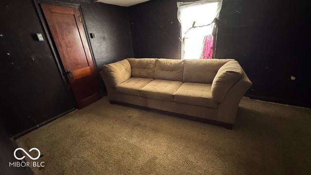 515 W 2nd Street, Anderson, IN 46016