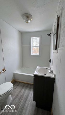 515 W 2nd Street, Anderson, IN 46016