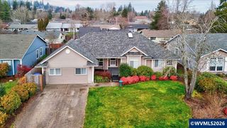 1923 Waymire St NW, Salem, OR 97304