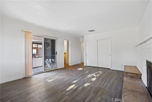 1058 E Avenue R2, Palmdale, CA 93550