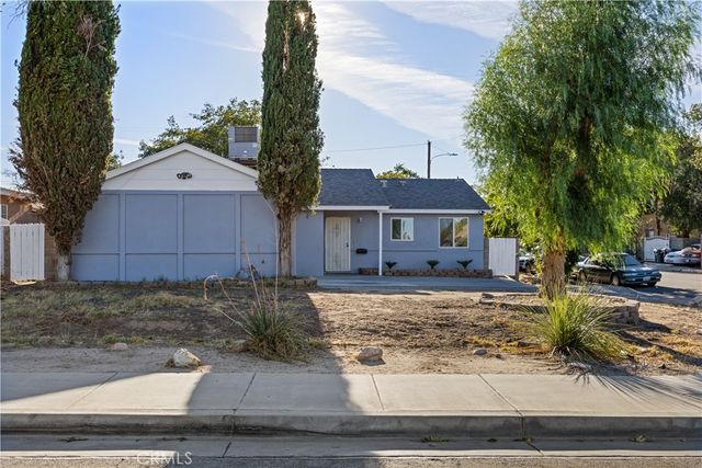 1058 E Avenue R2, Palmdale, CA 93550