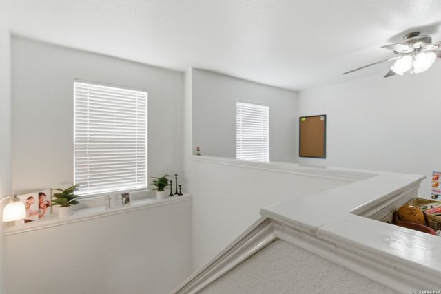 8822 N Mesa Vista, San Antonio, TX 78224