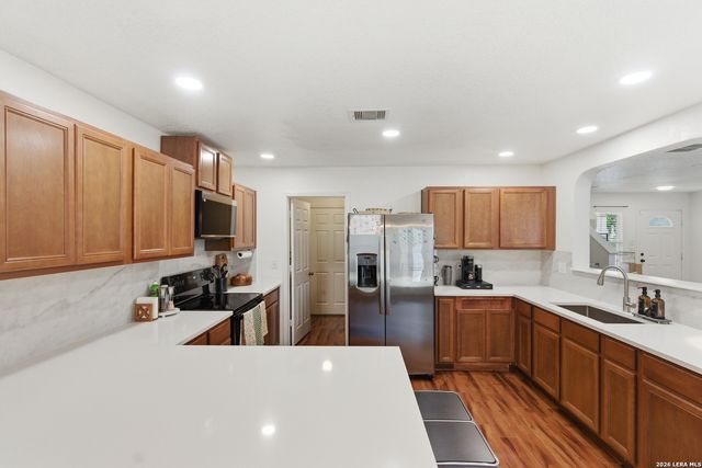 8822 N Mesa Vista, San Antonio, TX 78224