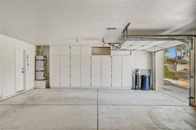 7745 Safari Lane, Las Vegas, NV 89129