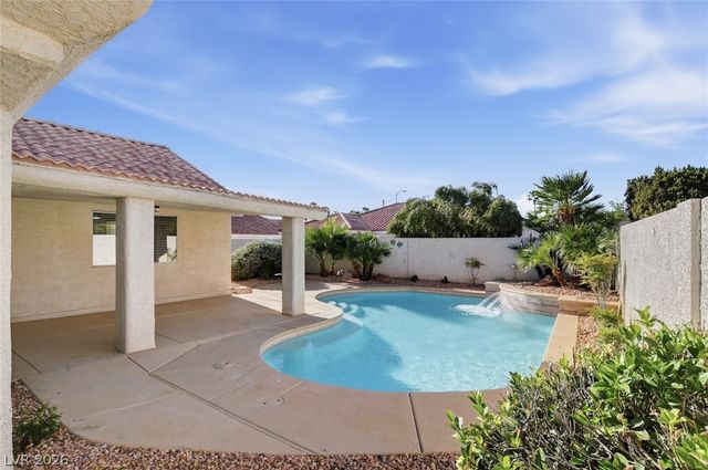 7745 Safari Lane, Las Vegas, NV 89129