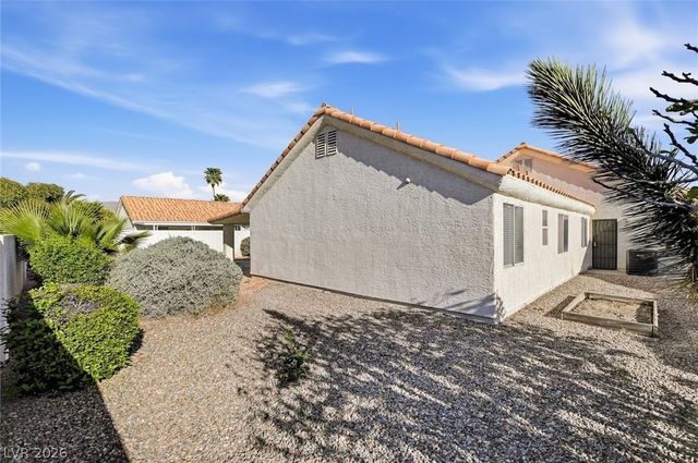 7745 Safari Lane, Las Vegas, NV 89129