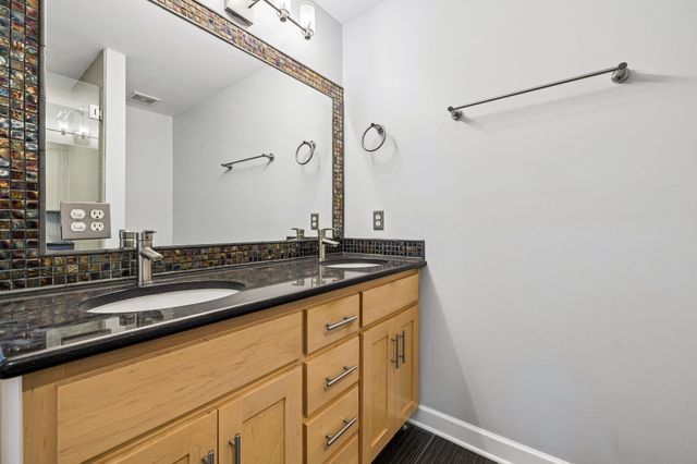 423 Normandy Cir, Nashville, TN 37209