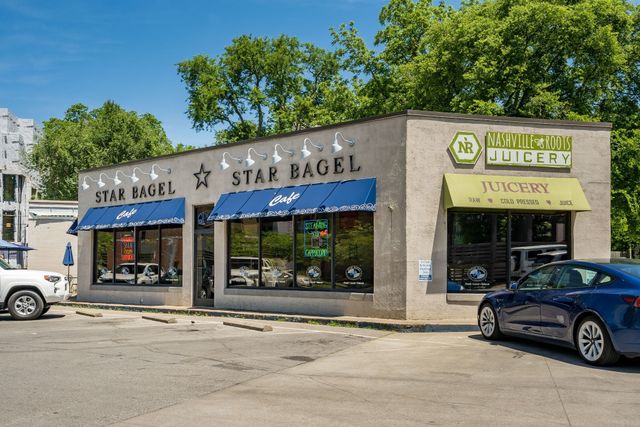 423 Normandy Cir, Nashville, TN 37209