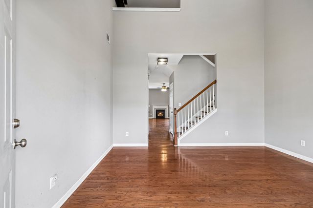 423 Normandy Cir, Nashville, TN 37209