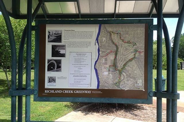 423 Normandy Cir, Nashville, TN 37209