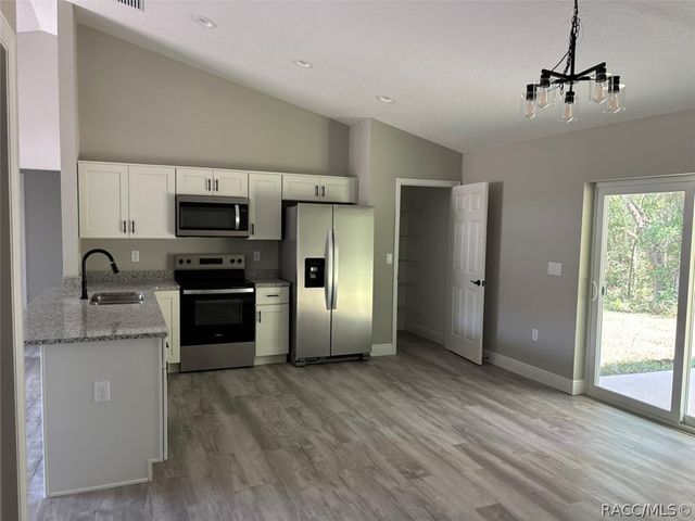 11703 N Monica Drive, Dunnellon, FL 34433
