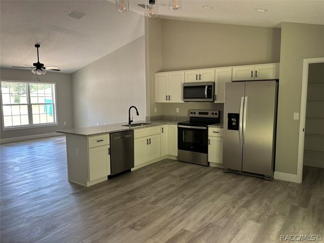 11703 N Monica Drive, Dunnellon, FL 34433