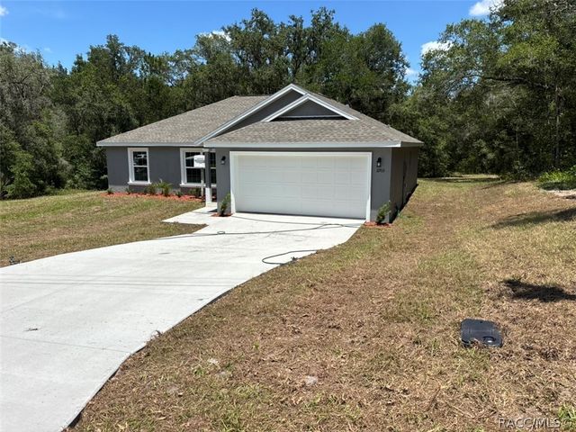 11703 N Monica Drive, Dunnellon, FL 34433
