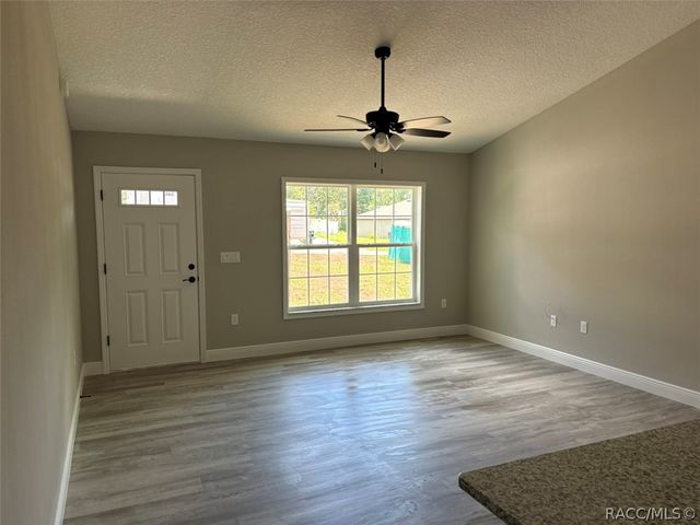 11703 N Monica Drive, Dunnellon, FL 34433