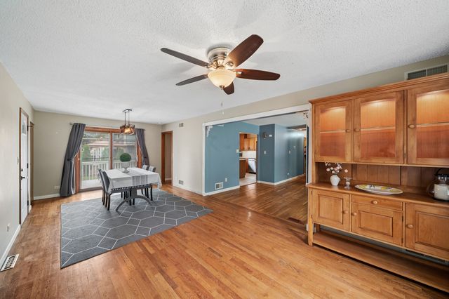 30W044 Bruce Lane, Naperville, IL 60563